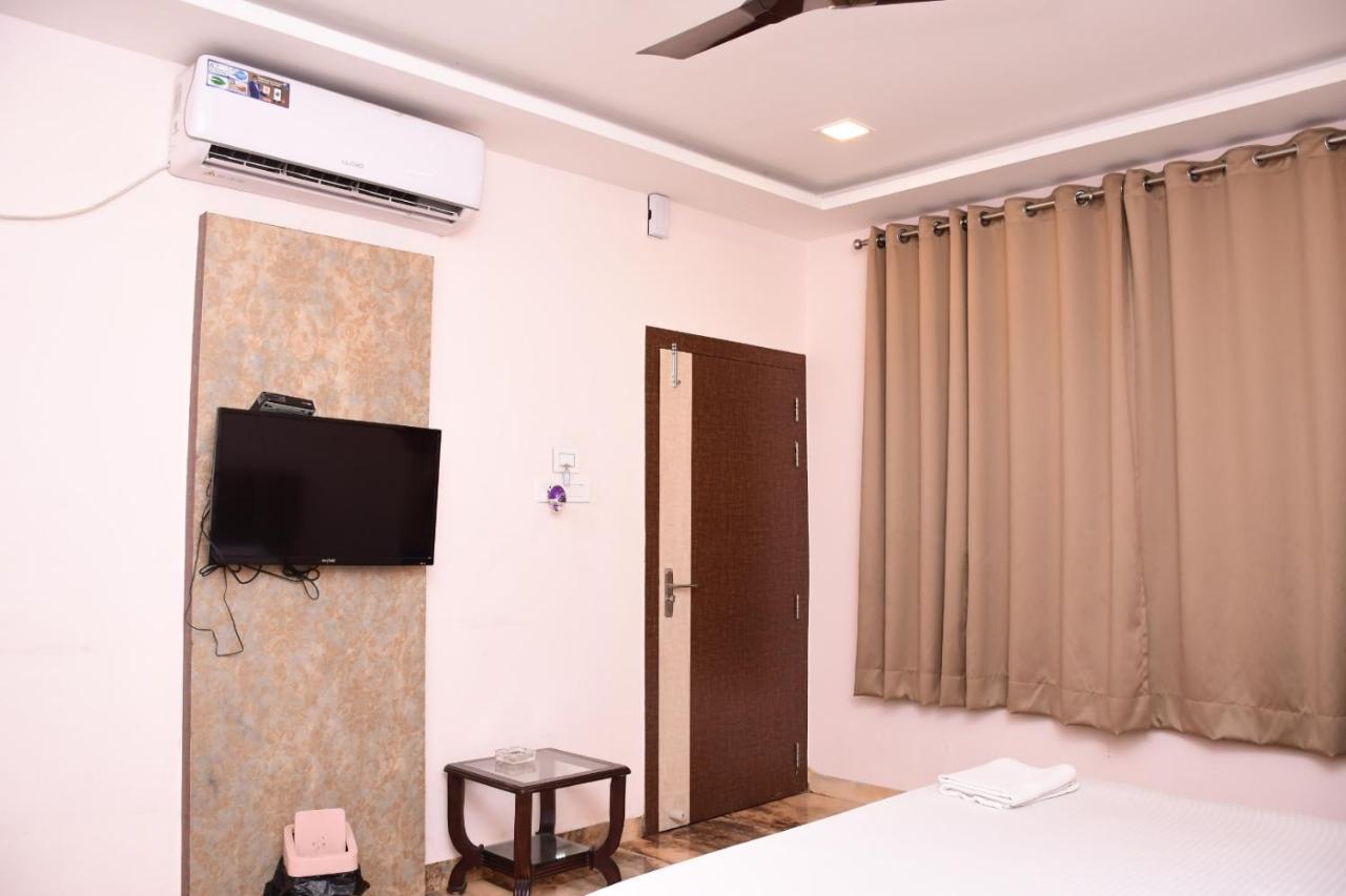 Hotel Tourist Inn Siliguri Extérieur photo